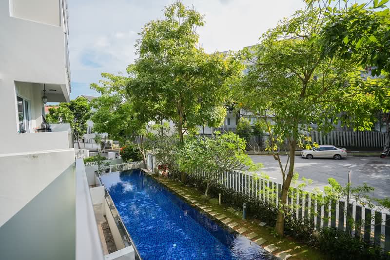 10 Shelford Apartment For Sale at S$ 959,990 | PropertyGuru Singapore - Exterior
