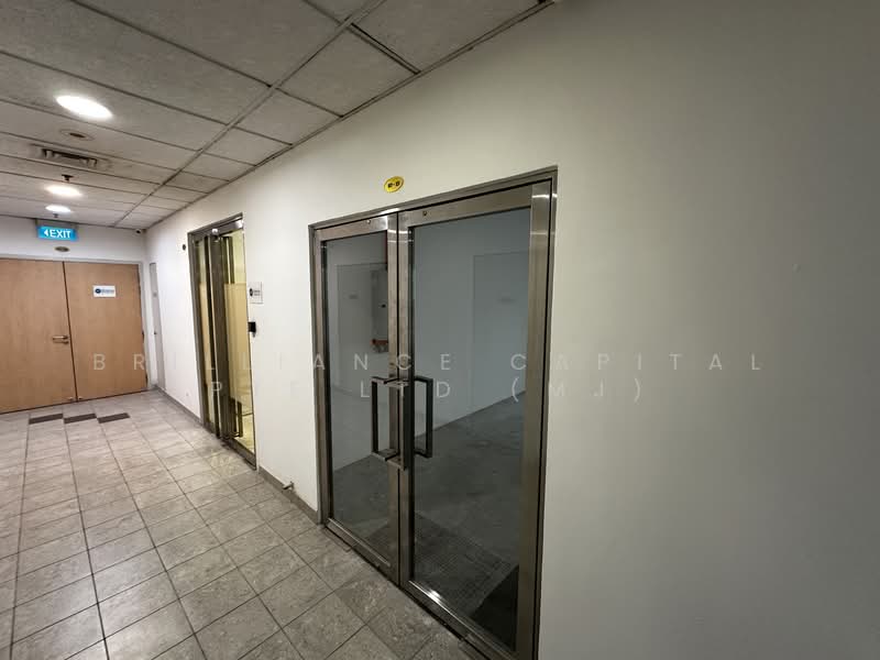 E-Centre @ Redhill, 3791 Jalan Bukit Merah, 2,863 sqft, Light Industrial (B1) For Rent, by MJ ZHUO, 500074236 - Corridor - CommercialGuru.com.sg