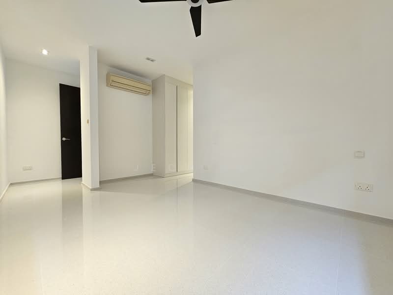 Berwick Drive Corner Terrace For Sale at S$ 7,570,200 | PropertyGuru Singapore - 2nd Floor Master Room