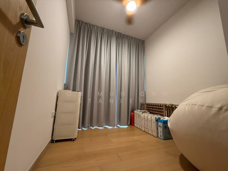 Midwood Condominium For Sale at S$ 1,620,000 | PropertyGuru Singapore - Bedroom