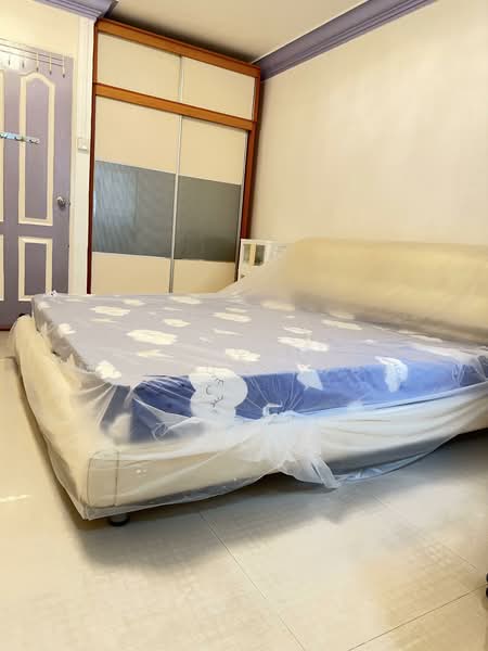 698 Hougang Street 61, 698 Hougang Street 61, Room Rental, 200 sqft, HDB Flat For Rent, by Tiong Lim Marcus Suaw, 500074266 - Bedroom - PropertyGuru.com.sg