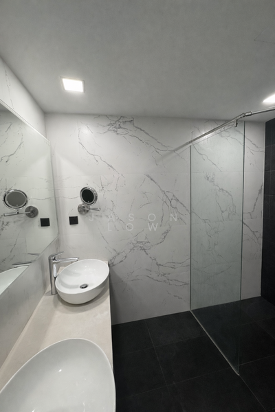 Costa Del Sol Condominium For Sale at S$ 2,850,000 | PropertyGuru Singapore - Bathroom