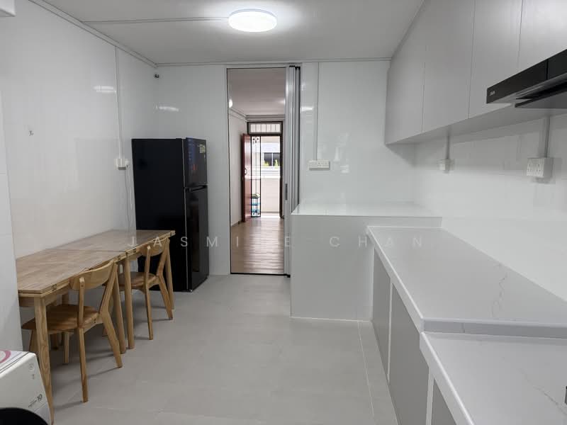 120 Bishan Street 12, 120 Bishan Street 12, 2 Bedrooms, 689 sqft, HDB Flat For Rent, by Jasmine Chan, 500074278 - Kitchen - PropertyGuru.com.sg