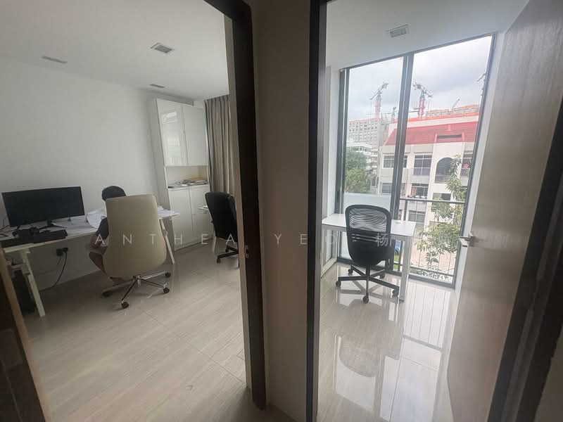 Inter terrace at Carlisle Road Terraced House For Sale at S$ 6,500,000 | PropertyGuru Singapore - Study