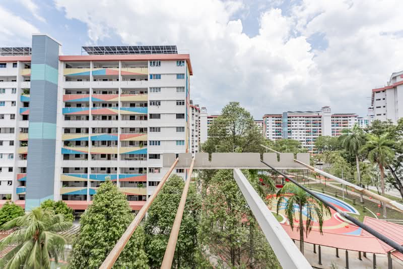 121 Bedok North Road HDB Flat For Sale at S$ 520,000 | PropertyGuru Singapore - Exterior