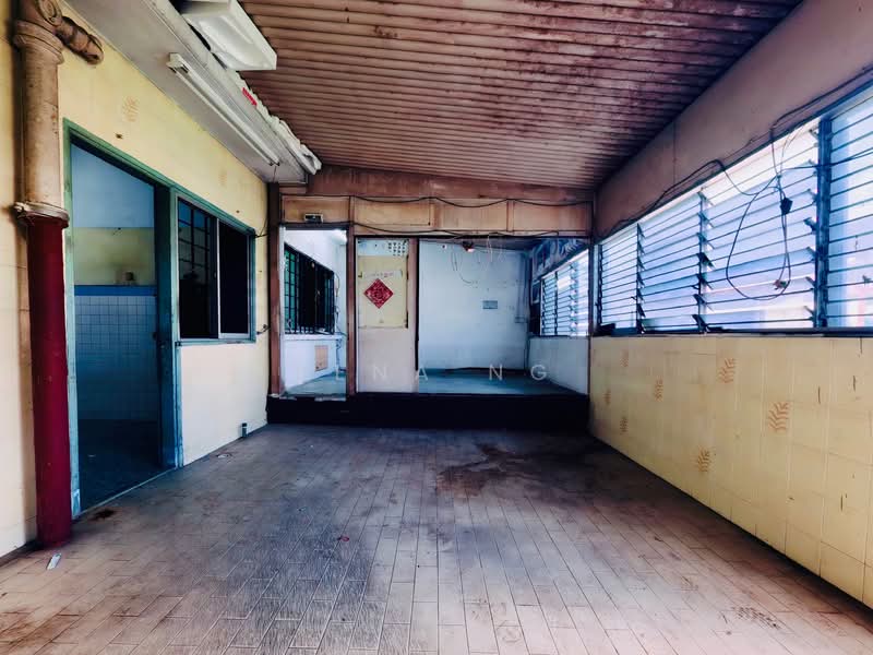 Jalan Ikan Merah Terraced House For Sale at S$ 4,500,000 | PropertyGuru Singapore - Interior