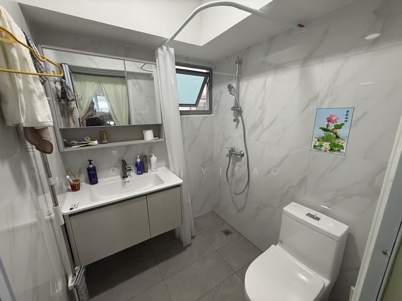 519B Tampines Central 8, 519B Tampines Central 8, Room Rental, 150 sqft, HDB Flat For Rent, by Chen Yitao, 500074305 - Bathroom - PropertyGuru.com.sg