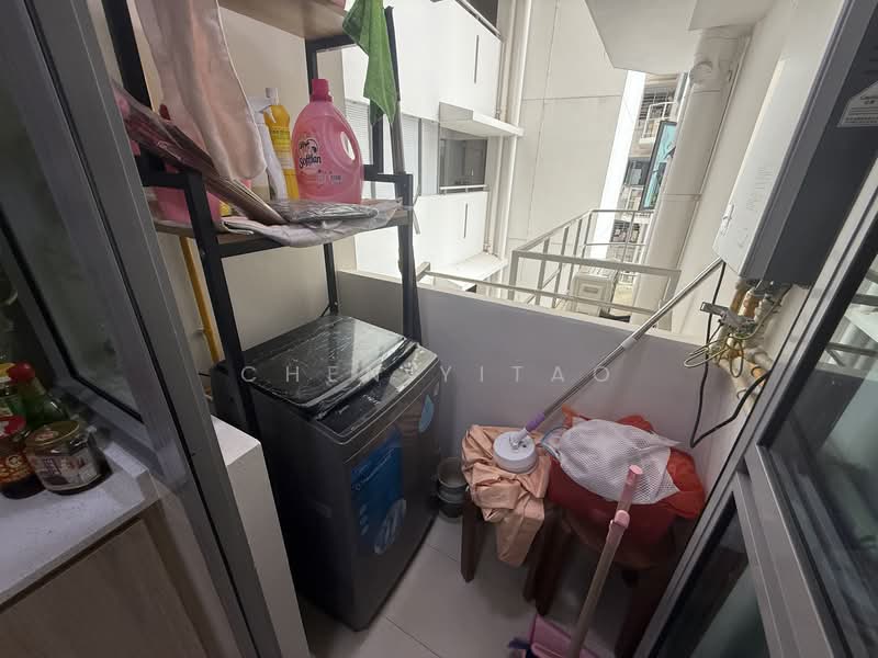 519B Tampines Central 8, 519B Tampines Central 8, Room Rental, 150 sqft, HDB Flat For Rent, by Chen Yitao, 500074305 - Balcony - PropertyGuru.com.sg