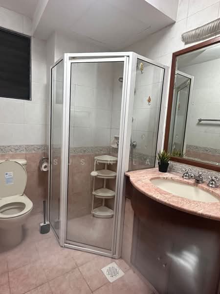 Westcove Condo, 10 West Coast Crescent, Room Rental, 90 sqft, Condominium For Rent, by Susan Lai, 500074307 - Common Bath 1 - PropertyGuru.com.sg