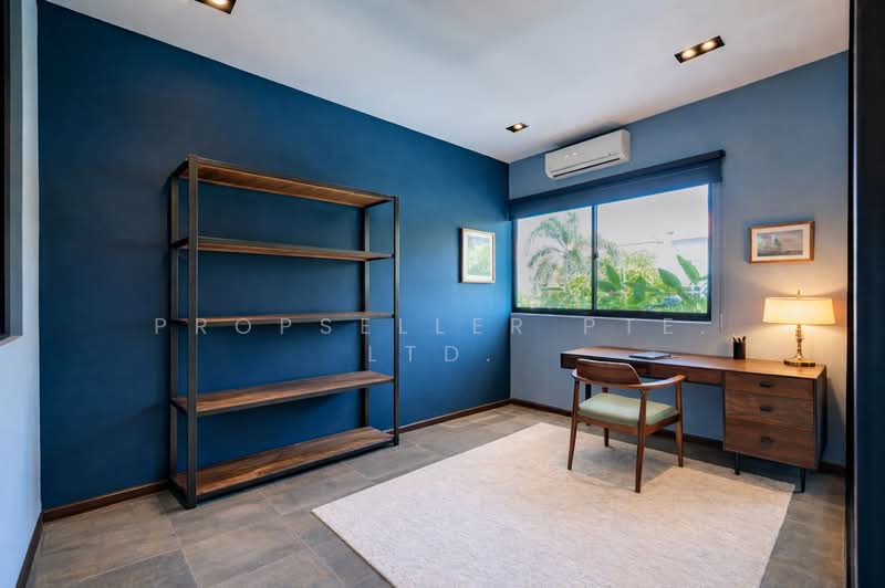Eastwood Green Terraced House For Sale at S$ 3,400,000 | PropertyGuru Singapore - Study