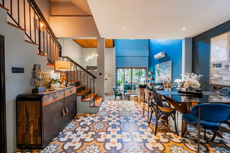 Eastwood Green Terraced House For Sale at S$ 3,400,000 | PropertyGuru Singapore - Living Room