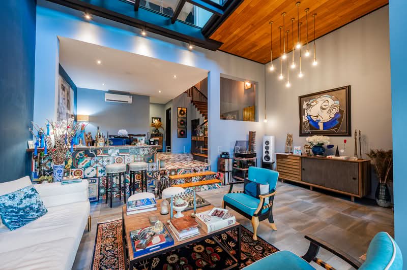 Eastwood Green Terraced House For Sale at S$ 3,400,000 | PropertyGuru Singapore - Living Room