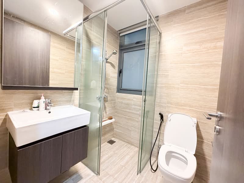 North Park Residences, 15 Yishun Central 1, 2 Bedrooms, 732 sqft, Condominium For Rent, by Kesinee Kess, 500074334 - Bathroom - PropertyGuru.com.sg