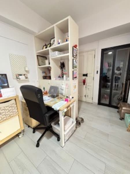 Castle Green Condominium For Sale at S$ 1,650,000 | PropertyGuru Singapore - Study