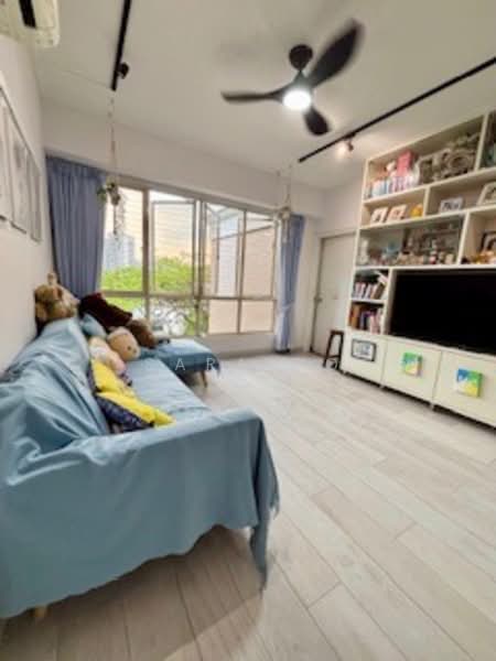 Castle Green Condominium For Sale at S$ 1,650,000 | PropertyGuru Singapore - Living Room