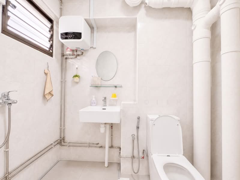 224 Bishan Street 23, 224 Bishan Street 23, 3 Bedrooms, 1,140 sqft, HDB Flat For Sale, by Ian Teh Boleh, 500074346 - Bathroom - PropertyGuru.com.sg