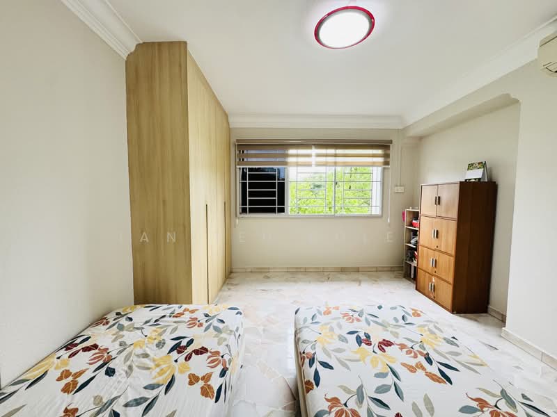 224 Bishan Street 23, 224 Bishan Street 23, 3 Bedrooms, 1,140 sqft, HDB Flat For Sale, by Ian Teh Boleh, 500074346 - Bedroom - PropertyGuru.com.sg