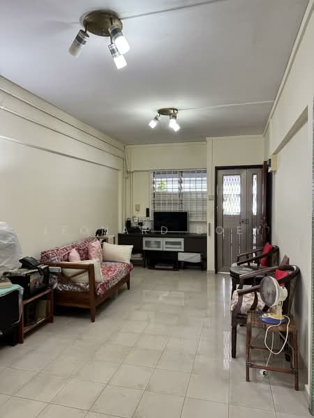 313 Ang Mo Kio Avenue 3, 313 Ang Mo Kio Avenue 3, 2 Bedrooms, 786 sqft, HDB Flat For Sale, by Leonard Boey, 500074353 - Living Room - PropertyGuru.com.sg
