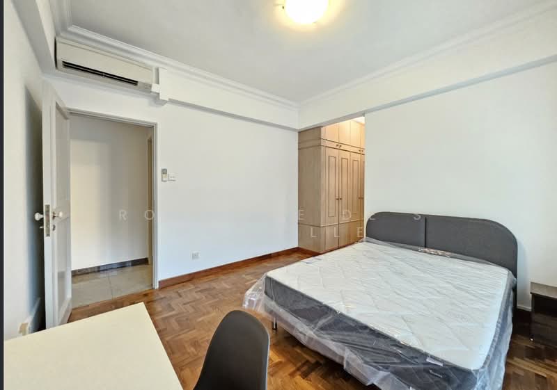 Royal Palm Mansions, 330 Pasir Panjang Road, 4 Bedrooms, 1,227 sqft, Condominium For Rent, by Rochelle De S Meegolle, 500074360 - PropertyGuru.com.sg