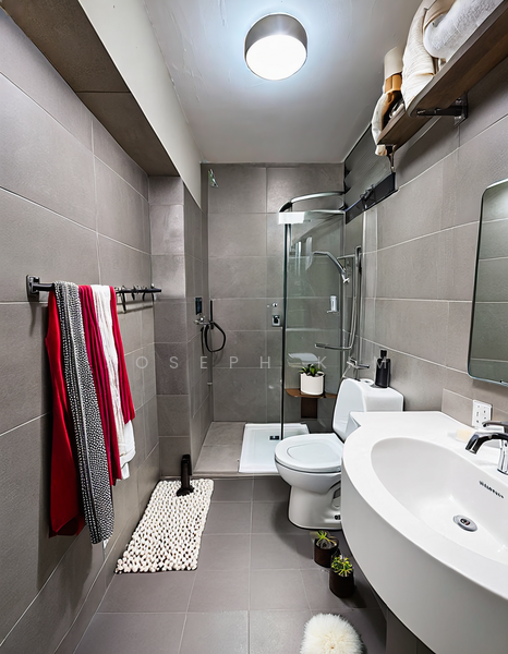 461 Choa Chu Kang Avenue 4 HDB Flat For Sale at S$ 620,000 | PropertyGuru Singapore - Bathroom