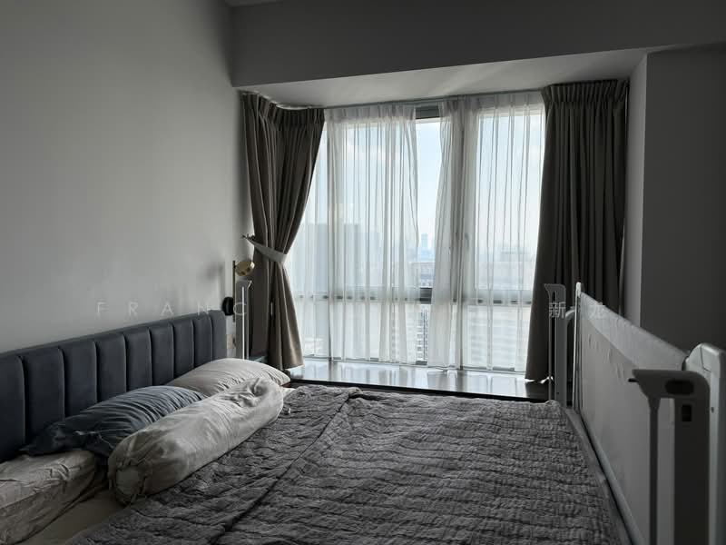 Pavilion 11 Condominium For Sale at S$ 2,000,000 | PropertyGuru Singapore - Bedroom