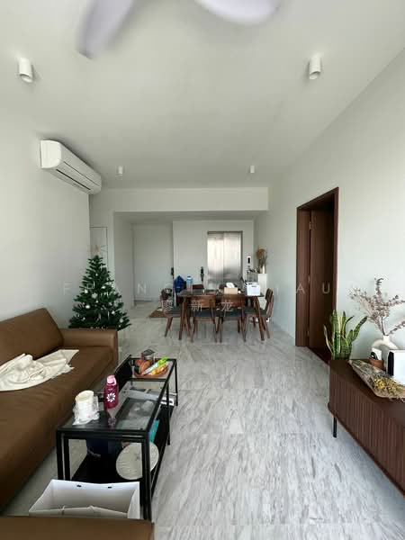 Pavilion 11 Condominium For Sale at S$ 2,000,000 | PropertyGuru Singapore - Living Room