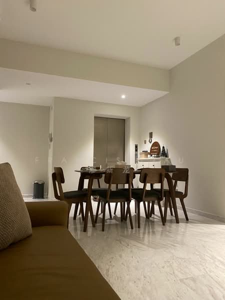 Pavilion 11 Condominium For Sale at S$ 2,000,000 | PropertyGuru Singapore - Dining Room