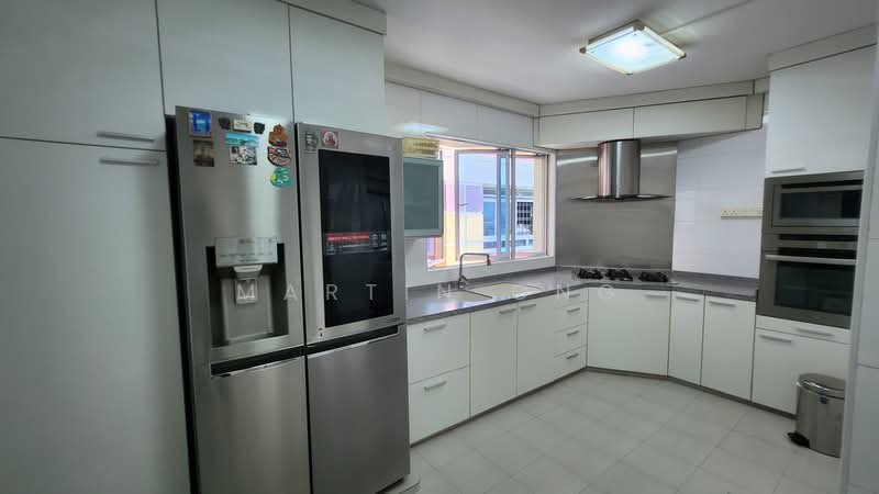 634 Bedok Reservoir Road HDB Flat For Sale at S$ 1,200,000 | PropertyGuru Singapore - Kitchen