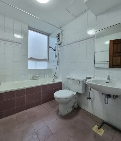 336 River Valley, 336 River Valley Road, 2 Bedrooms, 1,539 sqft, Apartment For Rent, by Rochelle De S Meegolle, 500074399 - PropertyGuru.com.sg