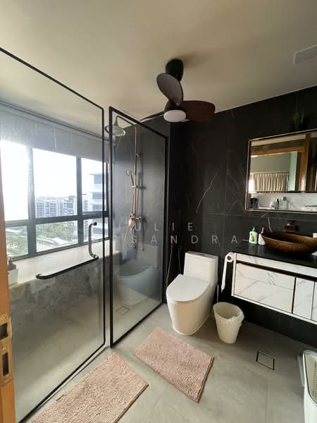 NV Residences Condominium For Sale at S$ 1,900,000 | PropertyGuru Singapore - Bathroom