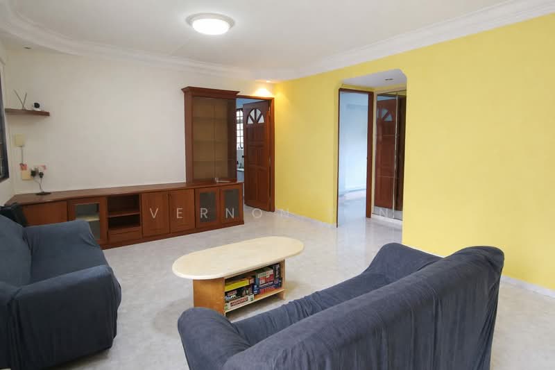282 Toh Guan Road, 282 Toh Guan Road, 3 Bedrooms, 968 sqft, HDB Flat For Rent, by Vernon Sun, 500074427 - Living Room - PropertyGuru.com.sg