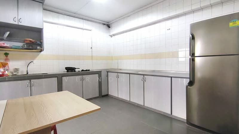 282 Toh Guan Road, 282 Toh Guan Road, 3 Bedrooms, 968 sqft, HDB Flat For Rent, by Vernon Sun, 500074427 - Kitchen - PropertyGuru.com.sg