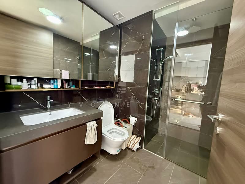 The Florence Residences Condominium For Sale at S$ 1,188,888 | PropertyGuru Singapore - Bathroom