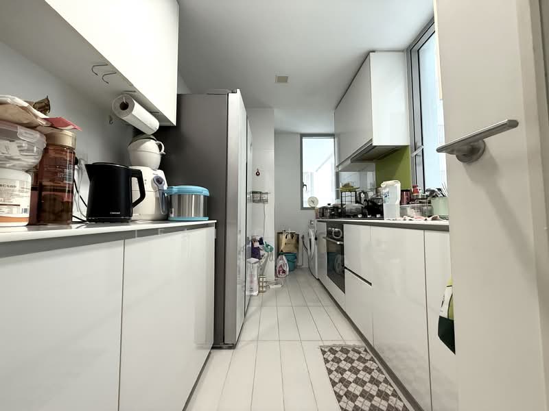 The Minton Condominium For Sale at S$ 1,590,000 | PropertyGuru Singapore - Kitchen