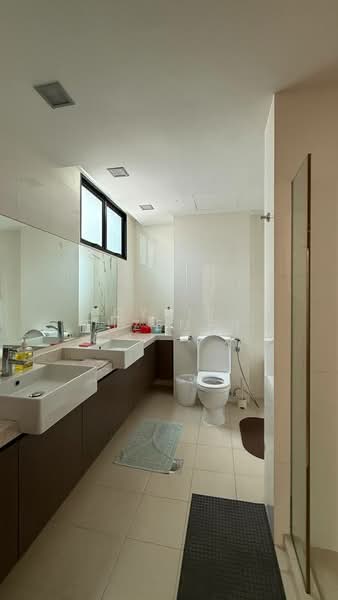 Mimosa Park Condominium For Sale at S$ 2,880,000 | PropertyGuru Singapore - Bathroom