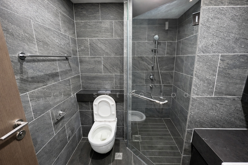 Affinity At Serangoon Condominium For Sale at S$ 850,000 | PropertyGuru Singapore - Bathroom