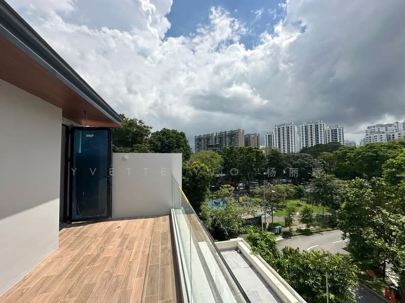 ❤️GIANT⚡️Brand New Listing 4 Lvls Inter-Terrace w Mezzanine, Attic & Lift in Seletar Hills Estate, Jalan Ketumbit/ Yio Chu Kang Road/ Seletar Hills Estate, 6 Bedrooms, 5,150 sqft, Terraced House For Sale, by Yvette Yeo 杨丽颖, 500074462 - Balcony - PropertyGuru.com.sg