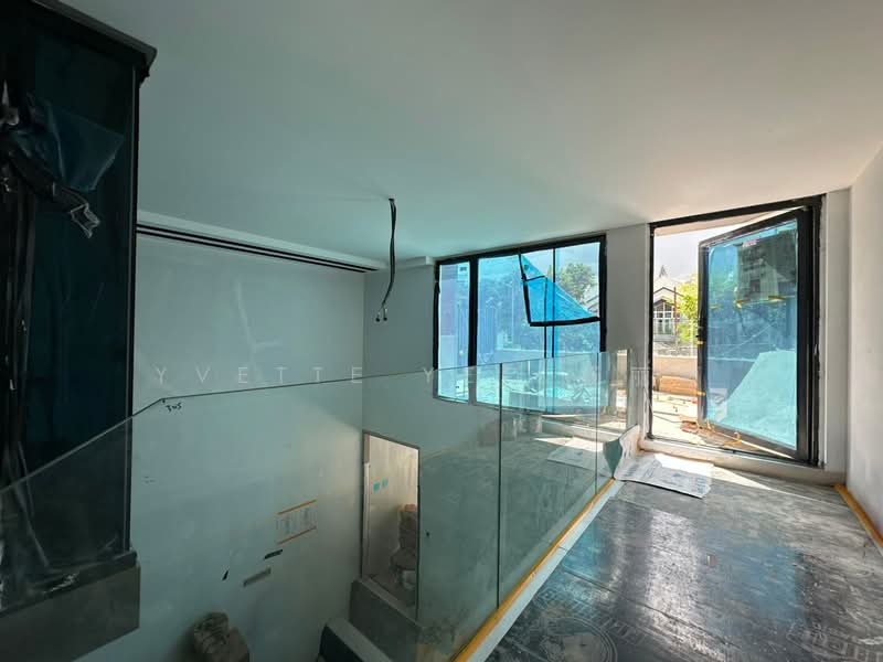 ❤️GIANT⚡️Brand New Listing 4 Lvls Inter-Terrace w Mezzanine, Attic & Lift in Seletar Hills Estate, Jalan Ketumbit/ Yio Chu Kang Road/ Seletar Hills Estate, 6 Bedrooms, 5,150 sqft, Terraced House For Sale, by Yvette Yeo 杨丽颖, 500074462 - Interior - PropertyGuru.com.sg