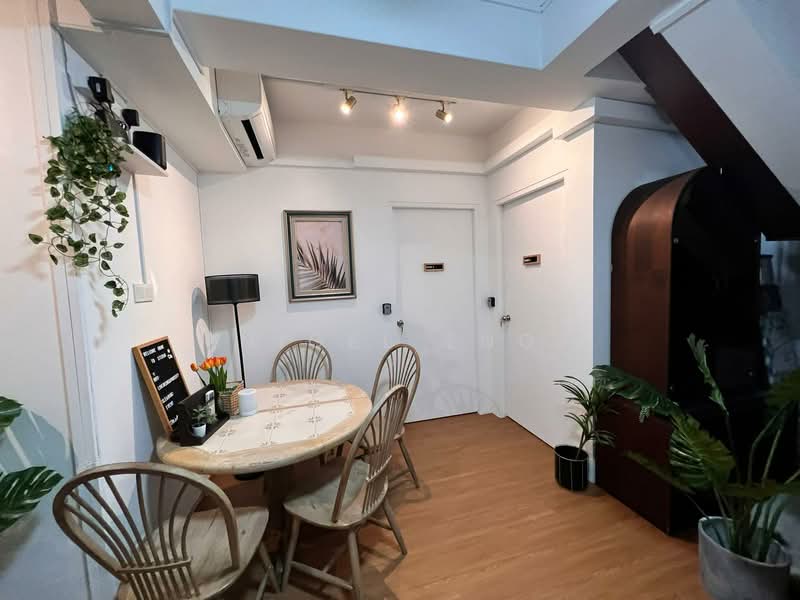 Sherwood Towers, 3 Jalan Anak Bukit, Room Rental, 200 sqft, Apartment For Rent, by Nigel Eng, 500074463 - Interior - PropertyGuru.com.sg