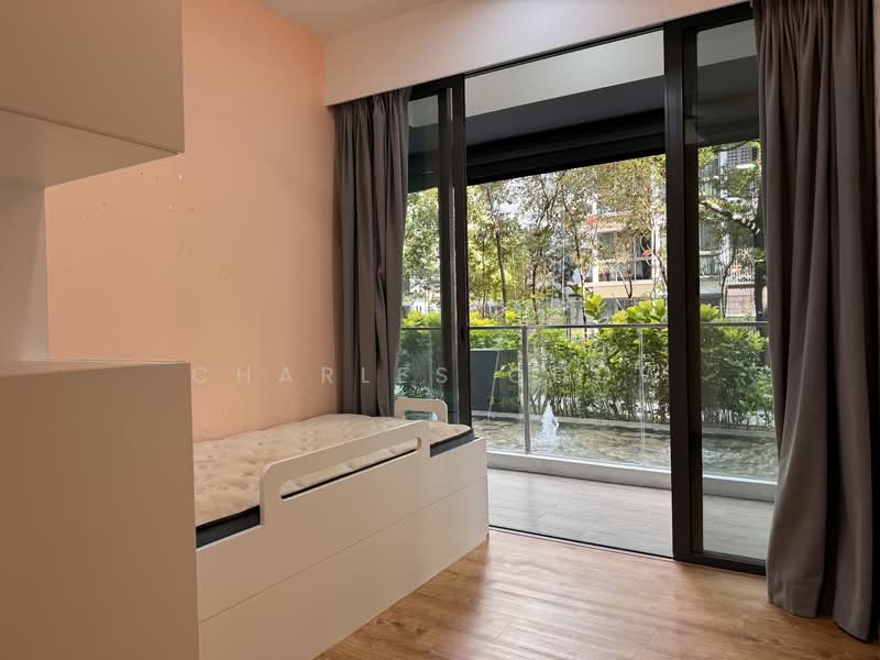 Hedges Park Condominium, 77 Flora Drive, 2 Bedrooms, 915 sqft, Condominium For Rent, by Charles Chow, 500074485 - Bedroom - PropertyGuru.com.sg