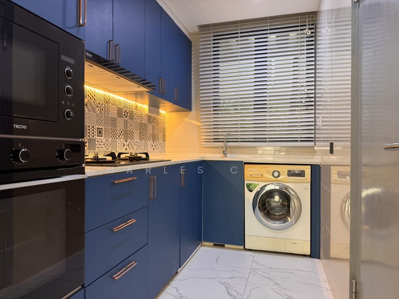 Hedges Park Condominium, 77 Flora Drive, 2 Bedrooms, 915 sqft, Condominium For Rent, by Charles Chow, 500074485 - Kitchen - PropertyGuru.com.sg