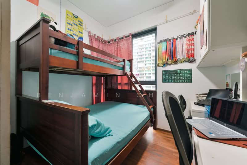 Cheap, best stack, premium 3br with Utility, 2 balcony in Dairy Farm For Sale! Condominium For Sale at S$ 1,999,999 | PropertyGuru Singapore - Bedroom