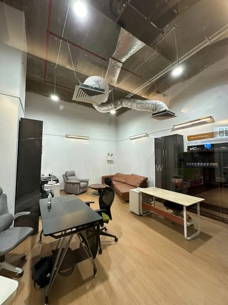Burlington Square, 175 Bencoolen Street, 377 sqft, Mall Shop For Sale, by Ben Chew, 500074494 - Interior - CommercialGuru.com.sg