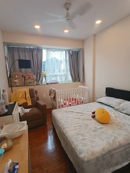 Kerrisdale Condominium For Sale at S$ 2,100,000 | PropertyGuru Singapore - Bedroom 1