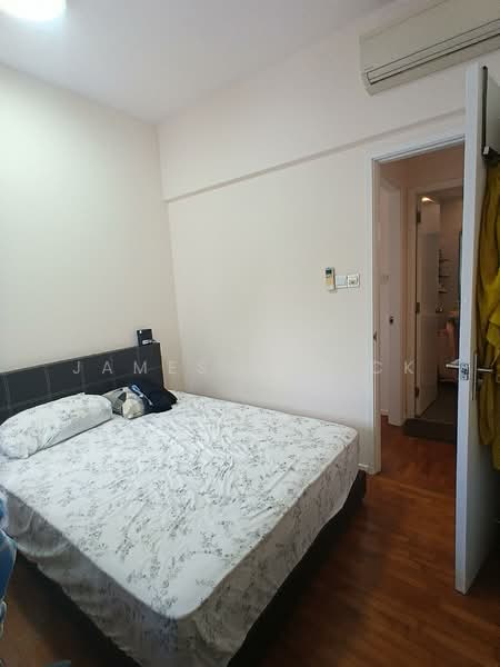 Kerrisdale Condominium For Sale at S$ 2,100,000 | PropertyGuru Singapore - Bedroom 2