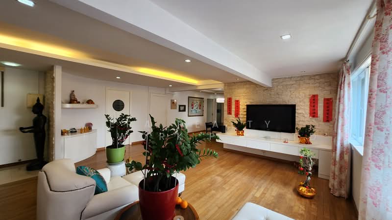 634 Bedok Reservoir Road HDB Flat For Sale at S$ 1,200,000 | PropertyGuru Singapore - Living Room