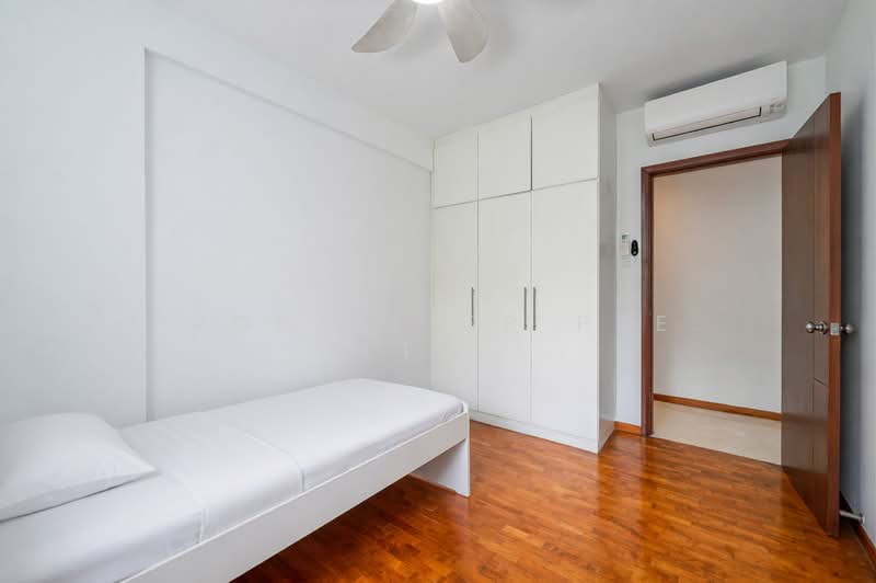 Rio Vista Condominium For Sale at S$ 1,320,000 | PropertyGuru Singapore - Bedroom