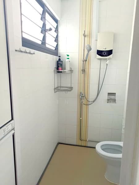 140 Yishun Ring Road, 140 Yishun Ring Road, Room Rental, 130 sqft, HDB Flat For Rent, by Steven Choo, 500074523 - Bathroom - PropertyGuru.com.sg