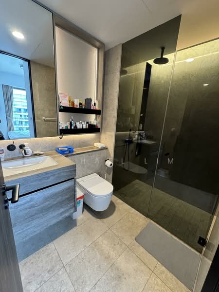 The Reef at King's Dock Condominium For Sale at S$ 1,999,999 | PropertyGuru Singapore - Bathroom