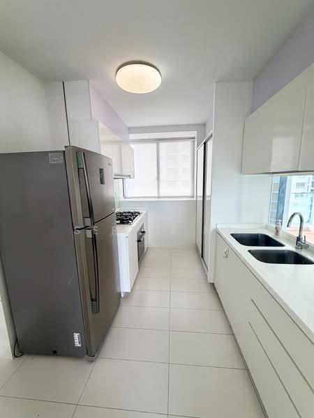 The Regency at Tiong Bahru, 38 Chay Yan Street, 3 Bedrooms, 1,281 sqft, Condominium For Rent, by Serene Ng, 500074530 - Kitchen - PropertyGuru.com.sg
